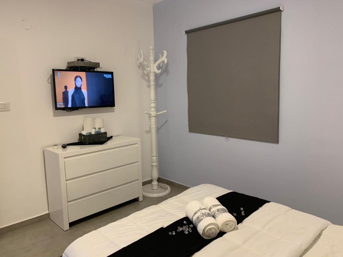 Apartmán דירת 5 חדרים מול הים Bat Jam Exteriér fotografie