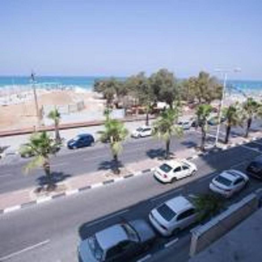 Apartmán דירת 5 חדרים מול הים Bat Jam Exteriér fotografie